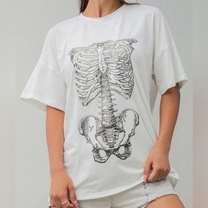Skeleton graphic tee